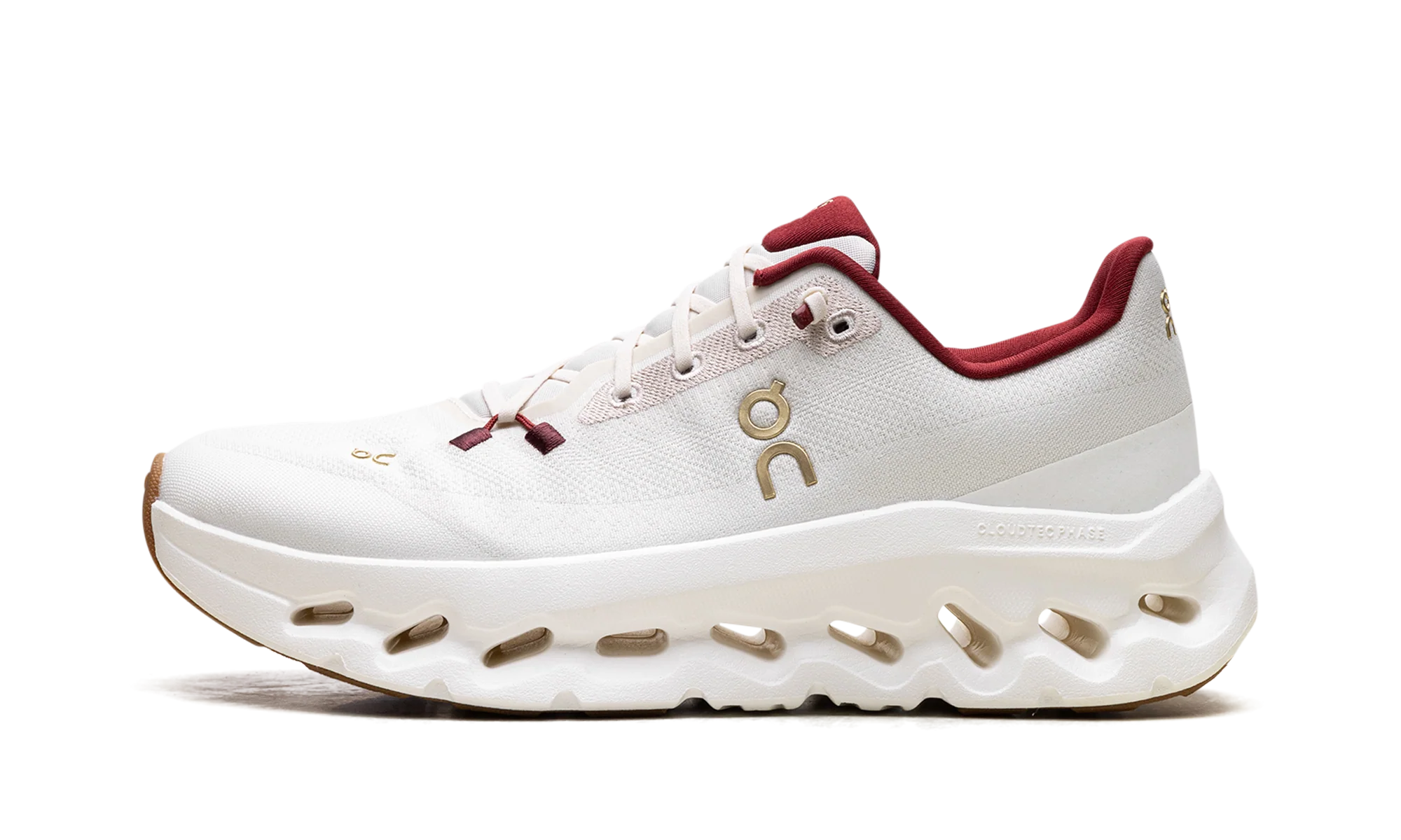 On Cloudtilt Sneakers In White And Maroon