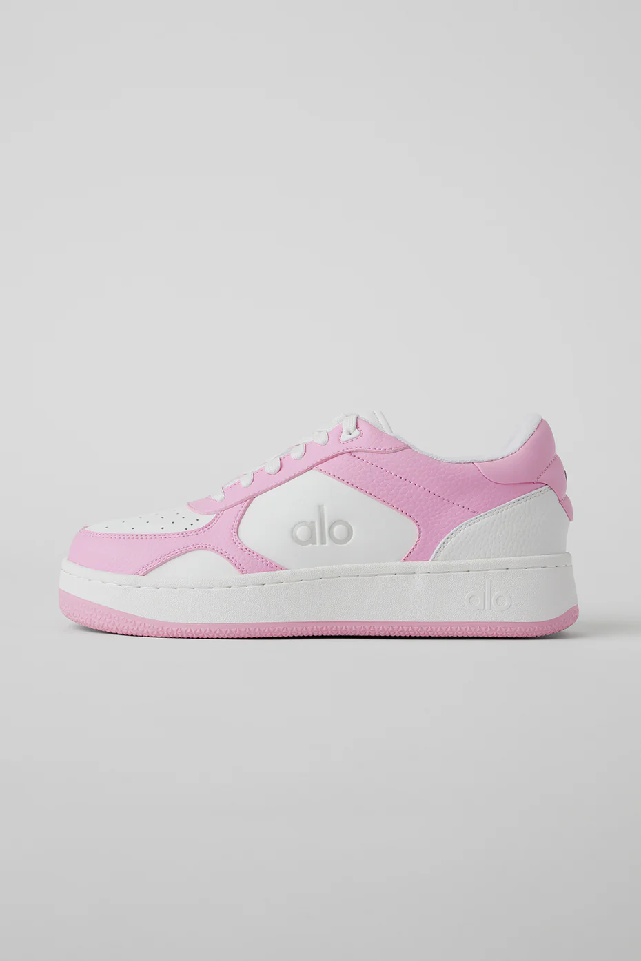 ALO Yoga Recovery Mode Sneaker In White And Pink