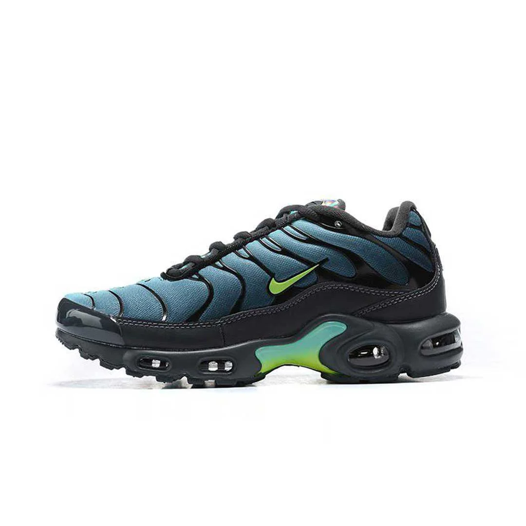 Nike Air Max Plus Sneakers In Teal Blue And Black