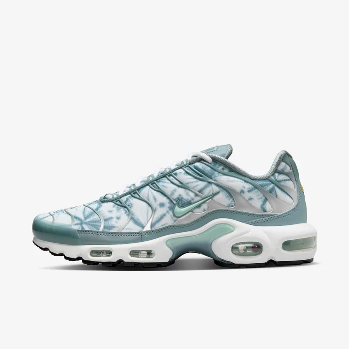 Nike Air Max Plus PSG Sneakers In Origins Waterway