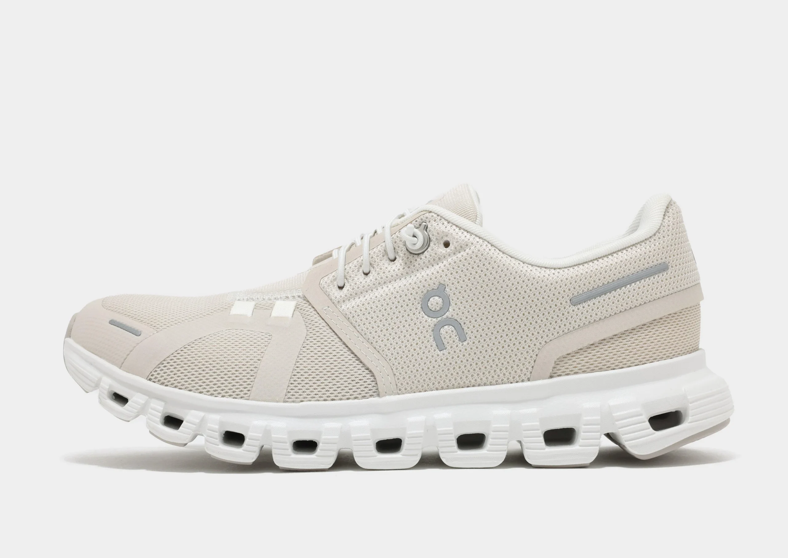 On Cloud 6 Sneakers In Pearl/White