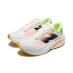 New Balance FuelCell SuperComp Trainer v3 White Green - Image 2