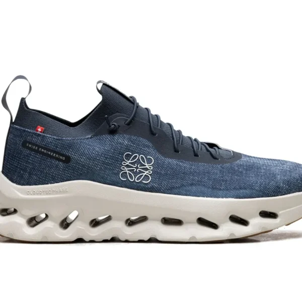 On Running Cloudsolo logo detail sneakers