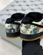 Nike SB Dunk Low x Supreme Rammellzee - Image 5