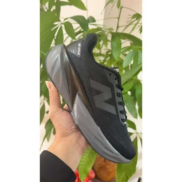 New Balance FuelCell  Rebel v5 Black