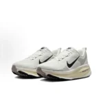 Nike Vomero 18 Coconut Milk - Image 3