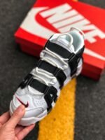 Nike Air More Uptempo Scottie Pippen - Image 4